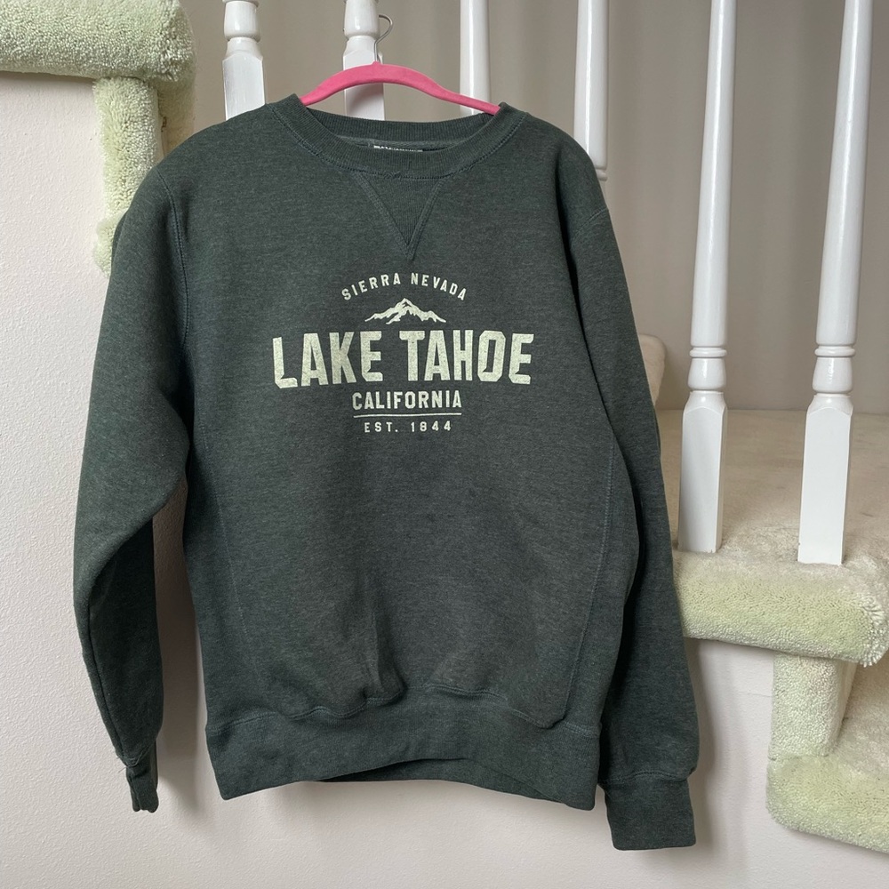 Lake Tahoe graphic sweatshirt - Medium